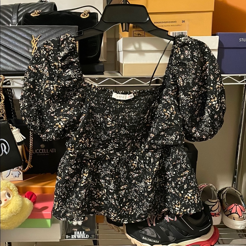 LUSH Black Floral Puff-Sleeve Smocked Peplum Top - Women